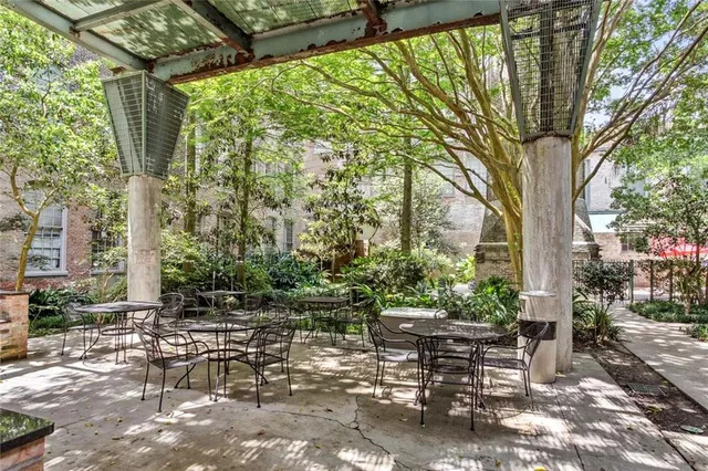 $2,800 | 920 Poeyfarre Street, Unit 320, New Orleans, LA 70130