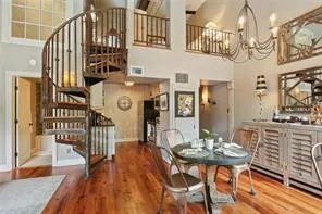 $2,800 | 920 Poeyfarre Street, Unit 320, New Orleans, LA 70130