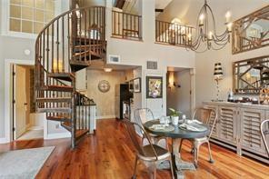 920 Poeyfarre Street, Unit 320 New Orleans, LA 70130 - Photo 3 of 22