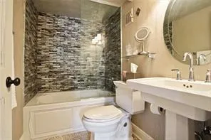 $2,800 | 920 Poeyfarre Street, Unit 320, New Orleans, LA 70130