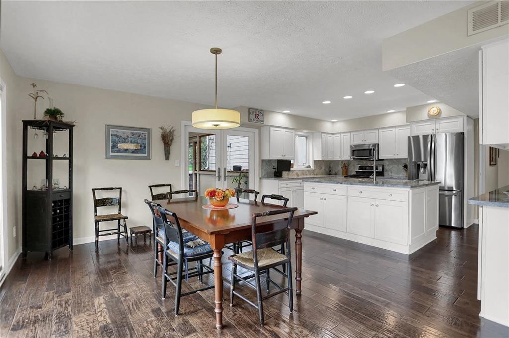 11039 Fall Creek Road Indianapolis, IN 46256 - Photo 18 of 55