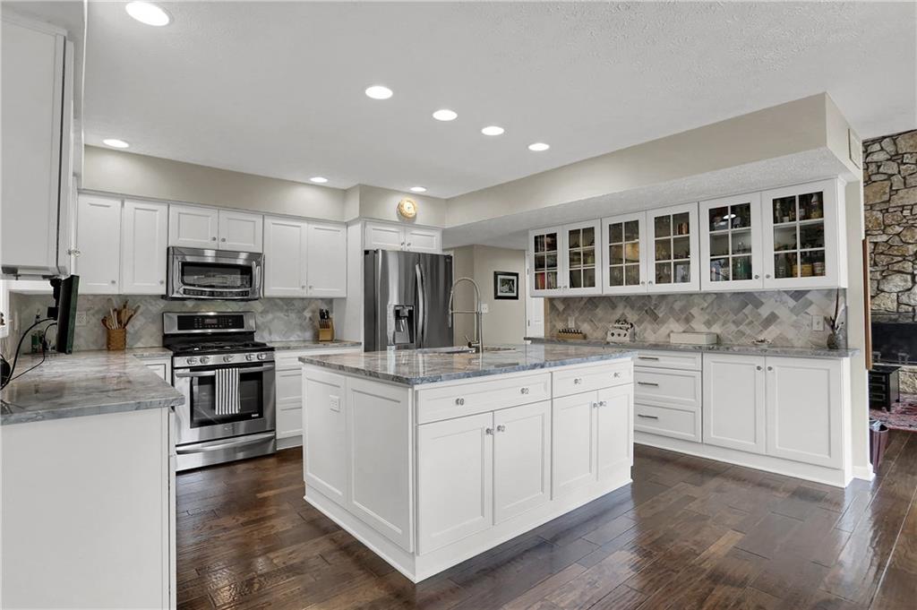 11039 Fall Creek Road Indianapolis, IN 46256 - Photo 20 of 55