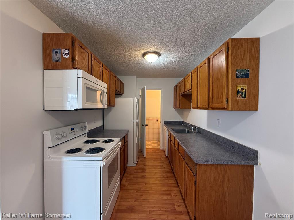 28423 Raleigh Crescent Drive, Unit 44 Chesterfield, MI 48051 - Photo 5 of 25