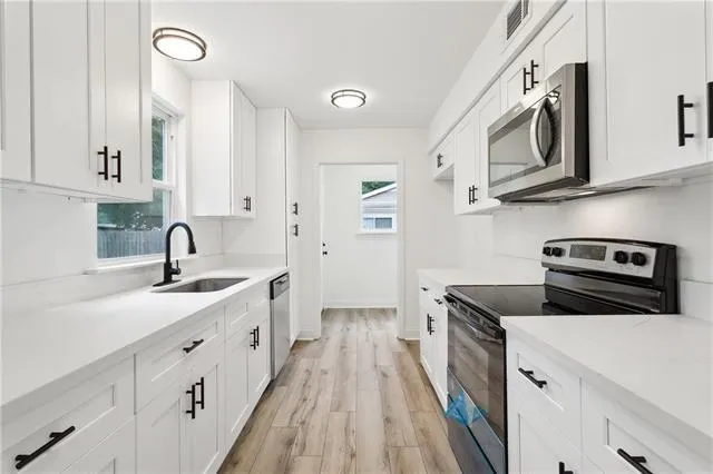 $1,950 | 231 Surgi Drive, Mandeville, LA 70448