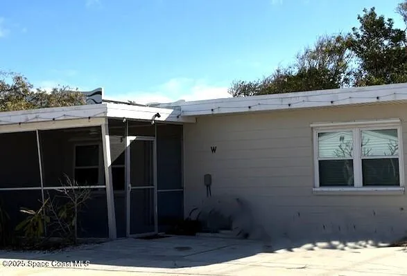 $1,750 | 325 South Brevard Avenue, Unit E, Cocoa Beach, FL 32931