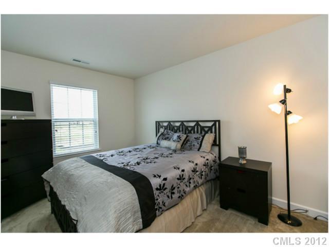 10810 Greenhead View Road Charlotte, NC 28262 - Photo 13 of 16 Gallery Image 13