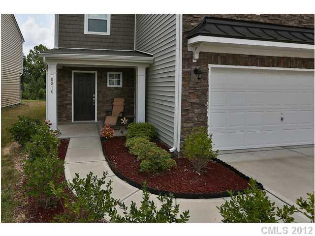 10810 Greenhead View Road Charlotte, NC 28262 - Photo 3 of 16 Gallery Image 3