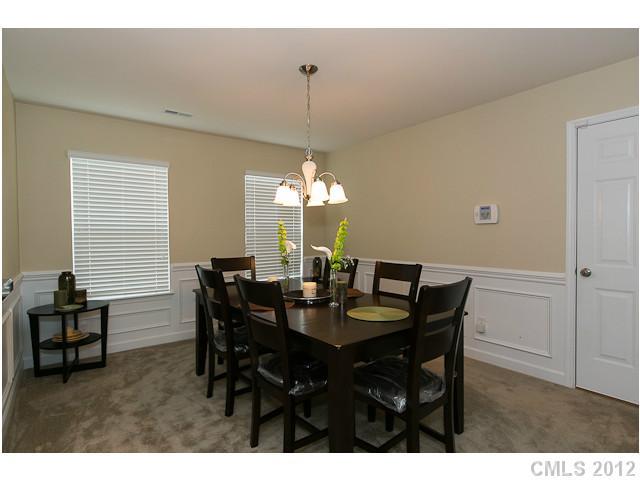 10810 Greenhead View Road Charlotte, NC 28262 - Photo 5 of 16 Gallery Image 5