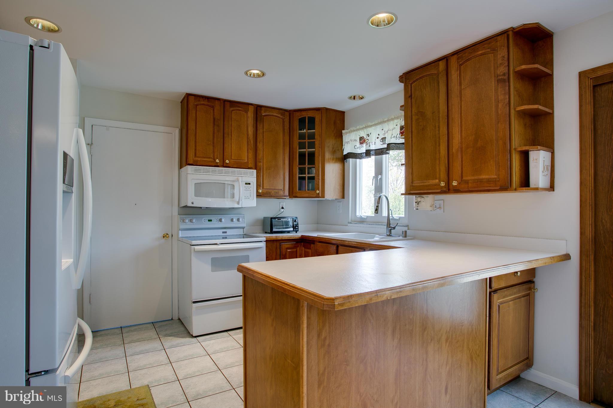 2324 Countryside Drive Silver Spring, MD 20905 - Photo 14 of 30 Gallery Image 14