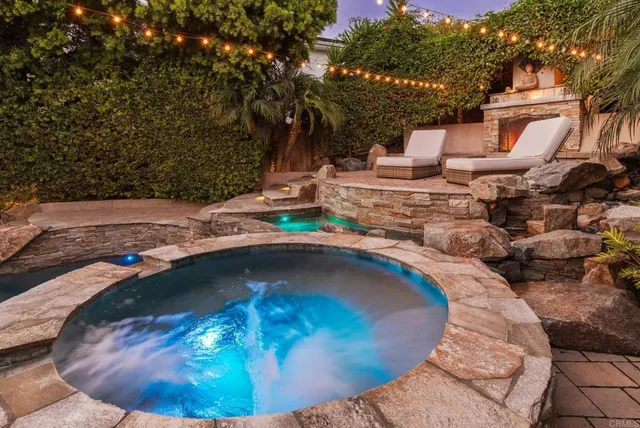 a view of outdoor space