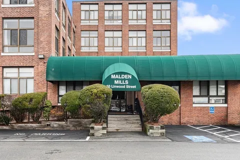 $459,900 | 10 Linwood Street, Unit 214, Malden, MA 02148