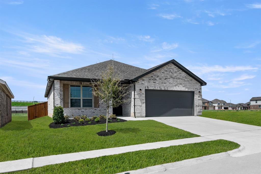 3113 Hawkview Drive Cleburne, TX 76031 - Photo 2 of 27 3113 Hawkview- Front-2