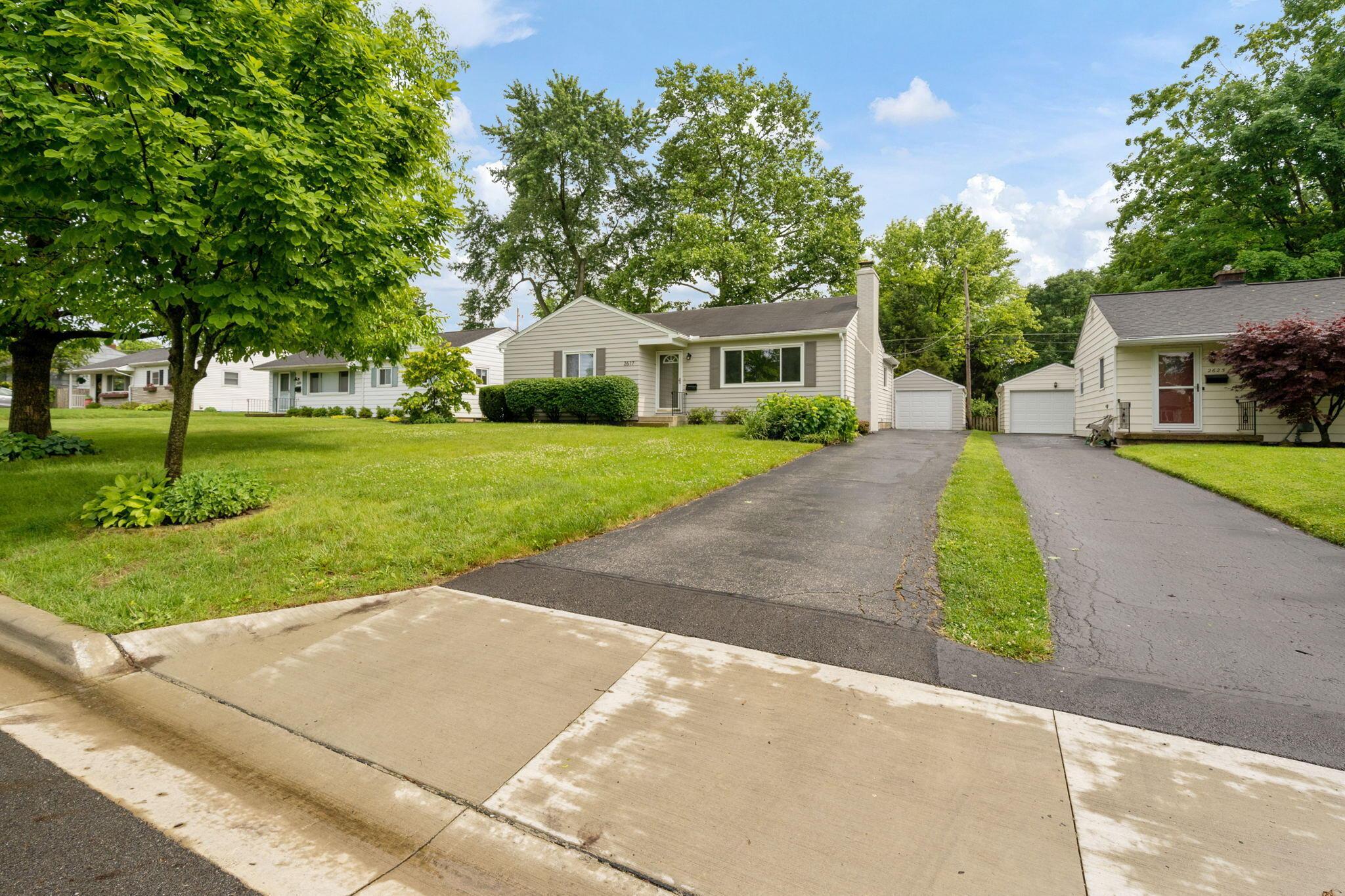 2617 Cranford Road Columbus, OH 43221 - Photo 4 of 64 45-web-or-mls-DSC07442