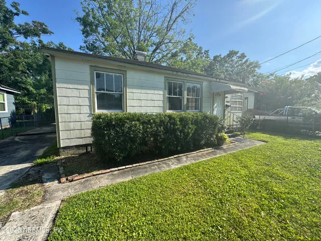 $1,500 | 4050 Dellwood Avenue, Jacksonville, FL 32205