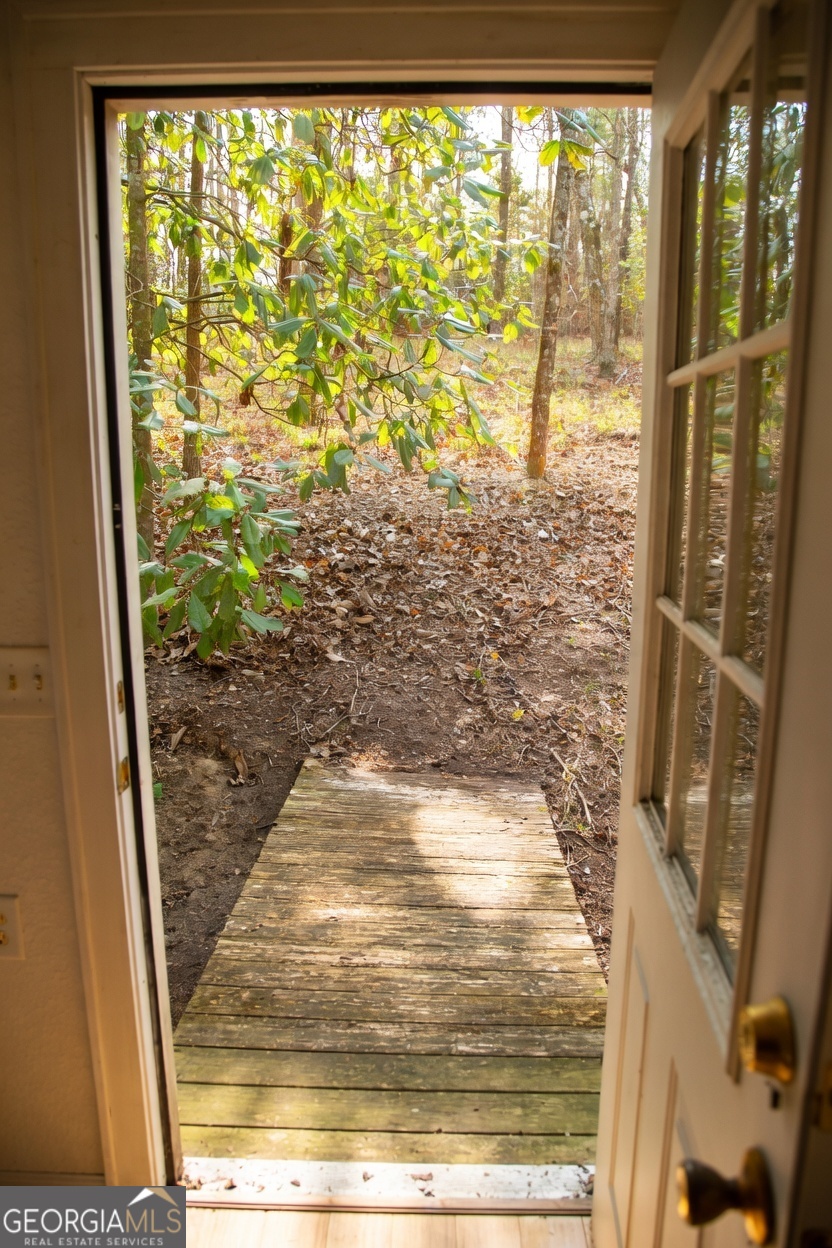 1380 Landing Road Baxley, GA 31513 - Photo 3 of 59
