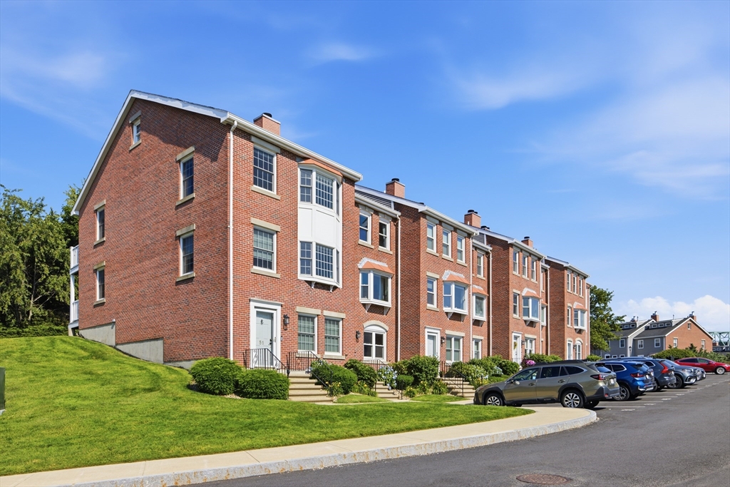 49 Breakwater Drive, Unit T10 Chelsea, MA 02150 - Photo 7 of 42