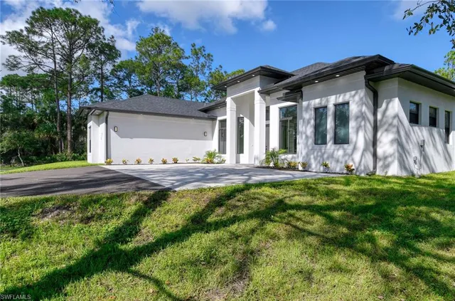 $9,950 | 219 33rd Avenue Northwest, Naples, FL 34120