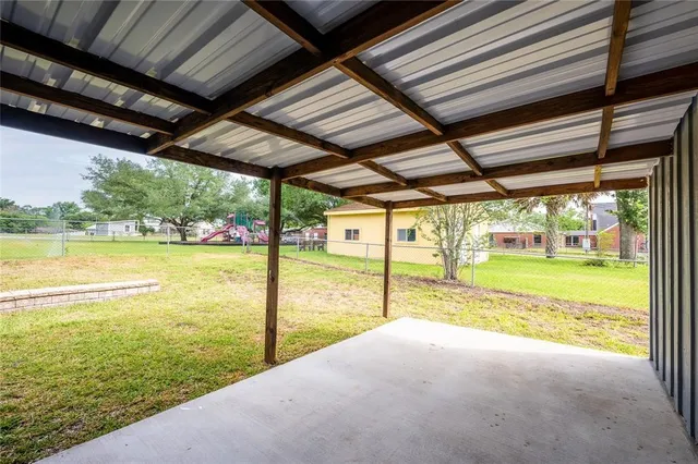 $1,750 | 426 North Holland Street, Bellville, TX 77418