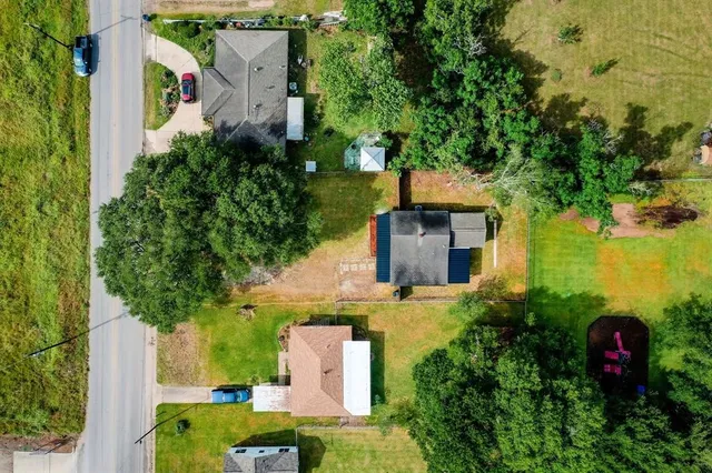 $1,750 | 426 North Holland Street, Bellville, TX 77418