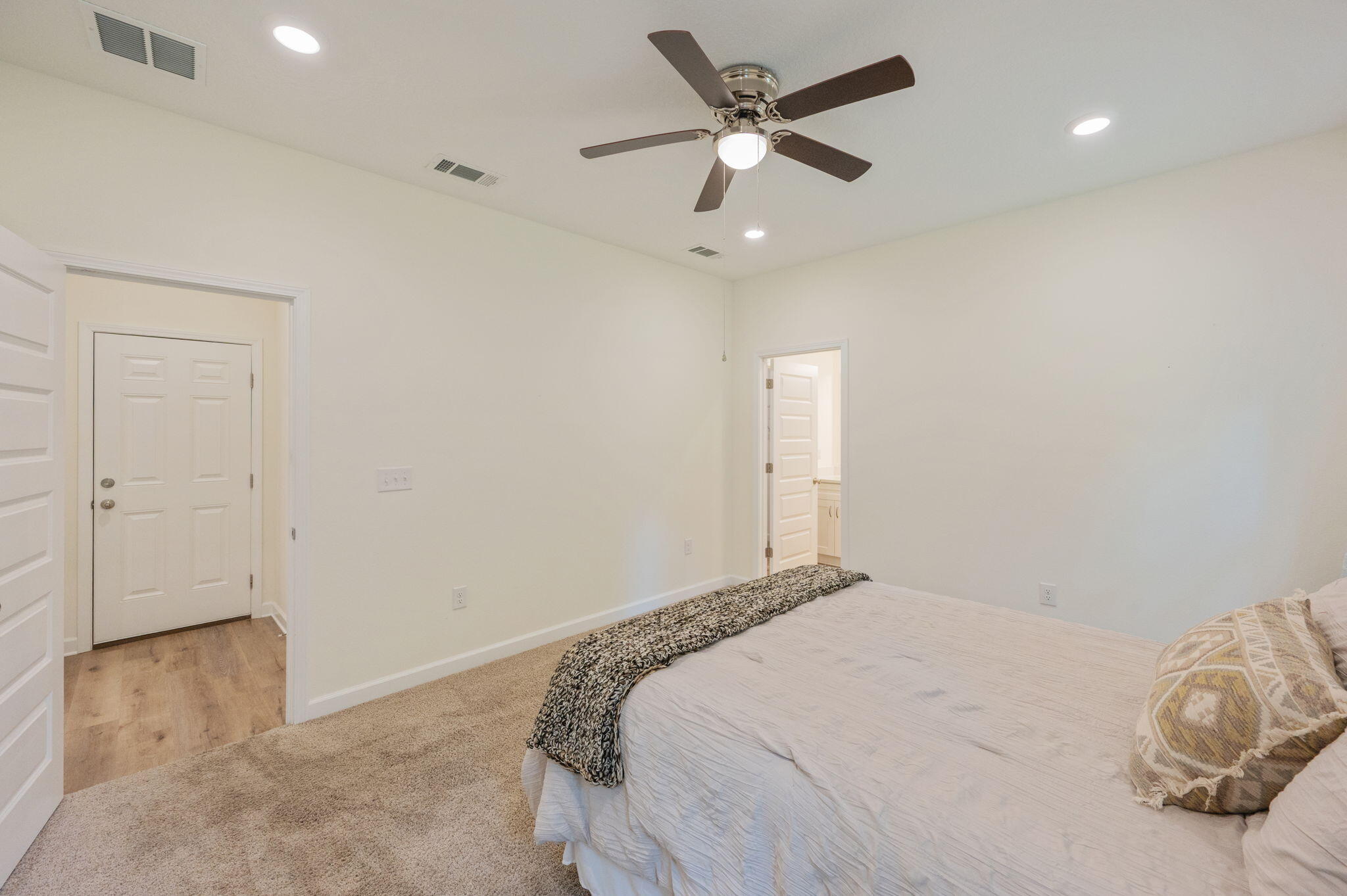 3105 Holley Drive Crestview, FL 32539 - Photo 15 of 33 Primary Suite