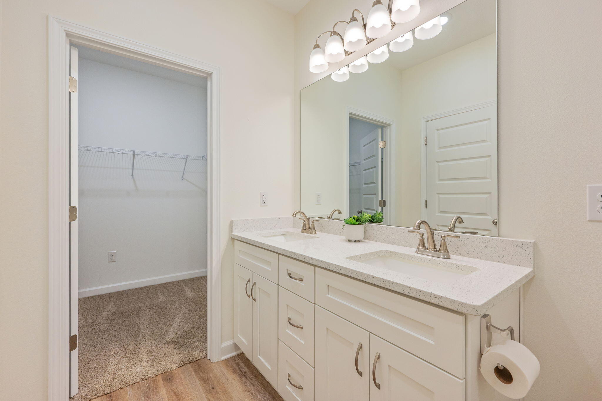 3105 Holley Drive Crestview, FL 32539 - Photo 17 of 33 Dual Vanity
