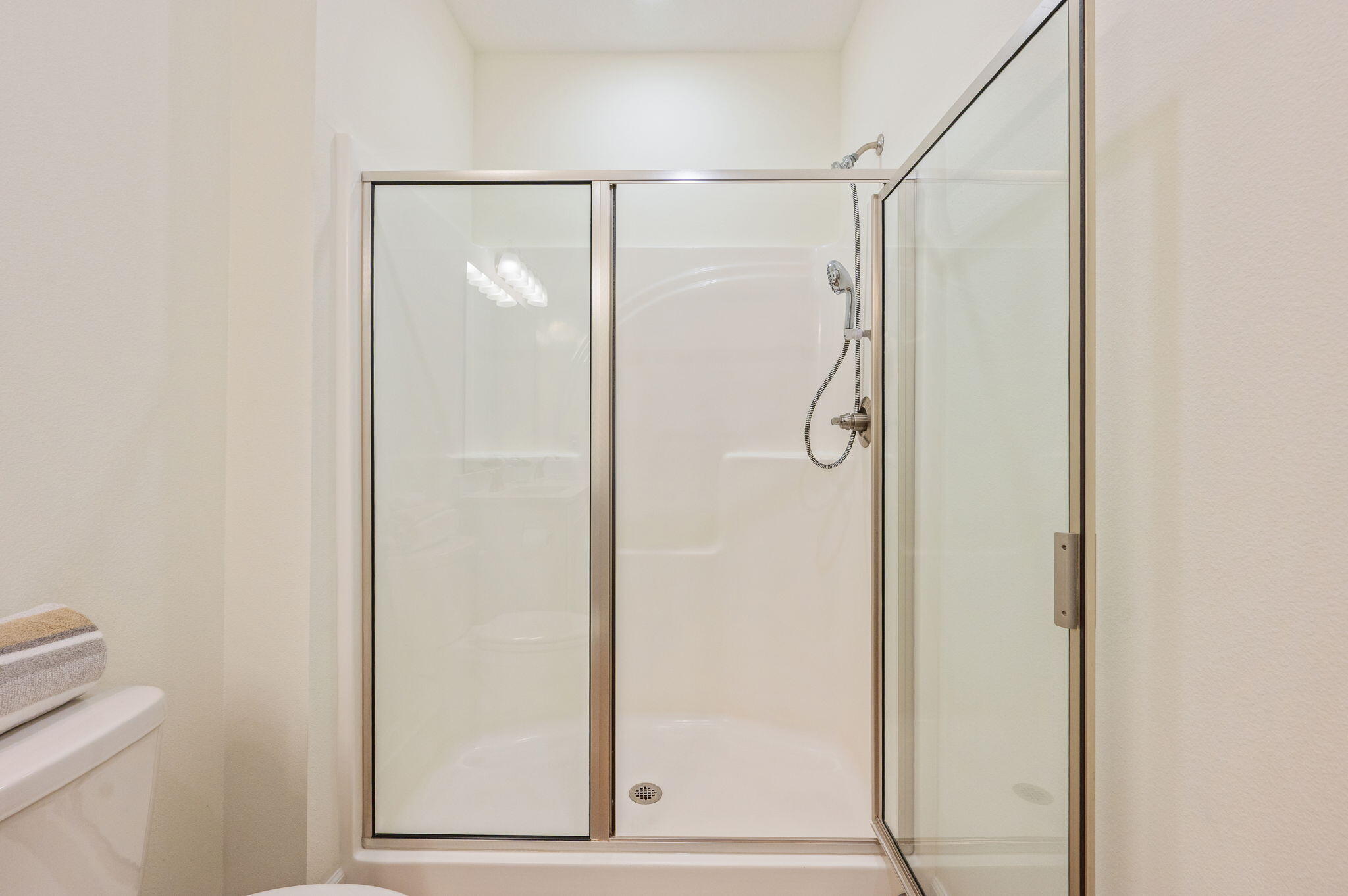 3105 Holley Drive Crestview, FL 32539 - Photo 18 of 33 Shower