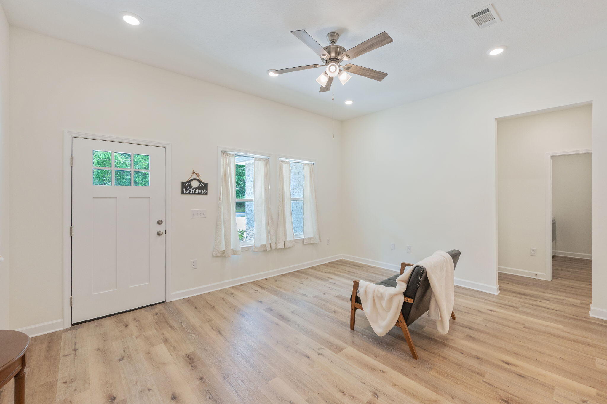 3105 Holley Drive Crestview, FL 32539 - Photo 5 of 33 Living Room