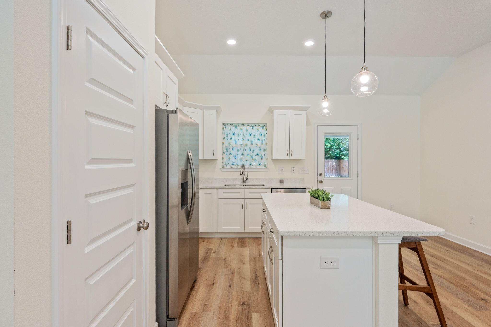 3105 Holley Drive Crestview, FL 32539 - Photo 10 of 33 Center Island