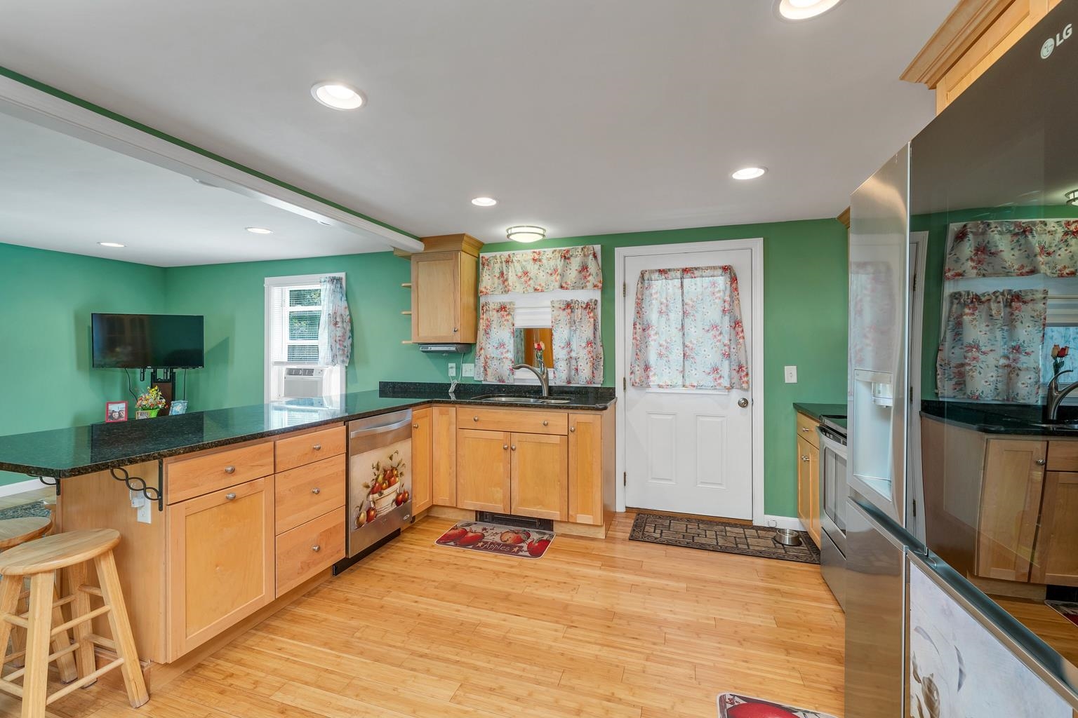 115 Winter Street Laconia, NH 03246 - Photo 35 of 41