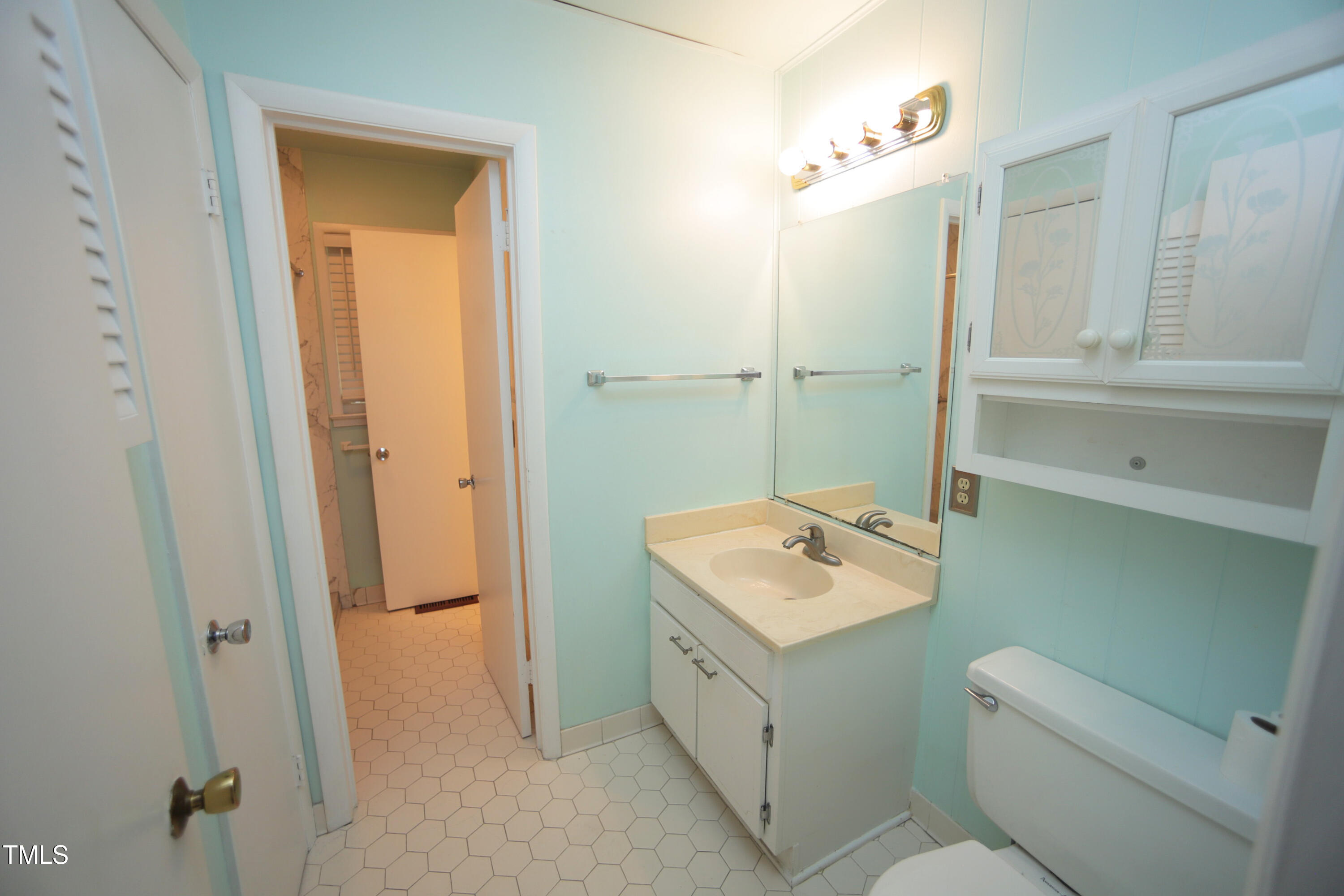 5617 Rangeley Drive Raleigh, NC 27609 - Photo 11 of 18 5617 Rangeley DrJ