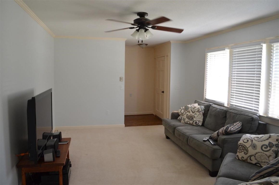 205 Old Colony Road Anderson, SC 29621 - Photo 3 of 25