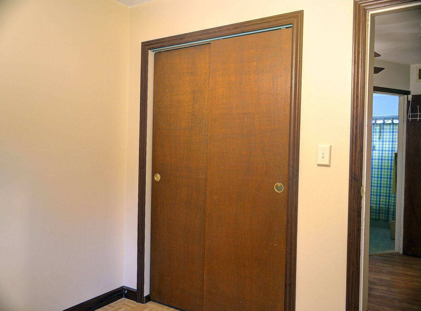 530 Redwood Road Bolingbrook, IL 60440 - Photo 17 of 33 a view of a small space