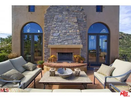 $1,795,000 | 24734 West Saddle Peak Road, Malibu, CA 90265