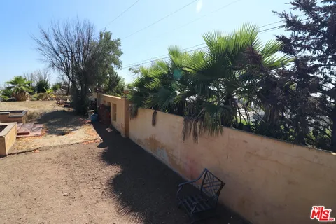 $1,795,000 | 24734 West Saddle Peak Road, Malibu, CA 90265