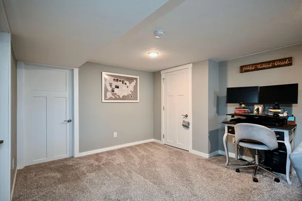 $245,000 | 1565 West King Street, Winona, MN 55987