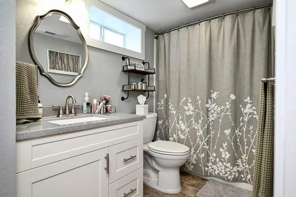$245,000 | 1565 West King Street, Winona, MN 55987