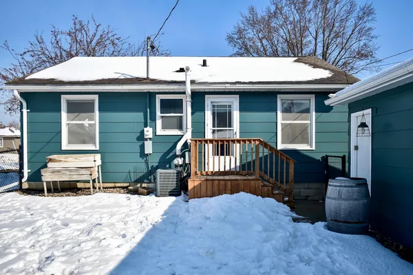 $245,000 | 1565 West King Street, Winona, MN 55987