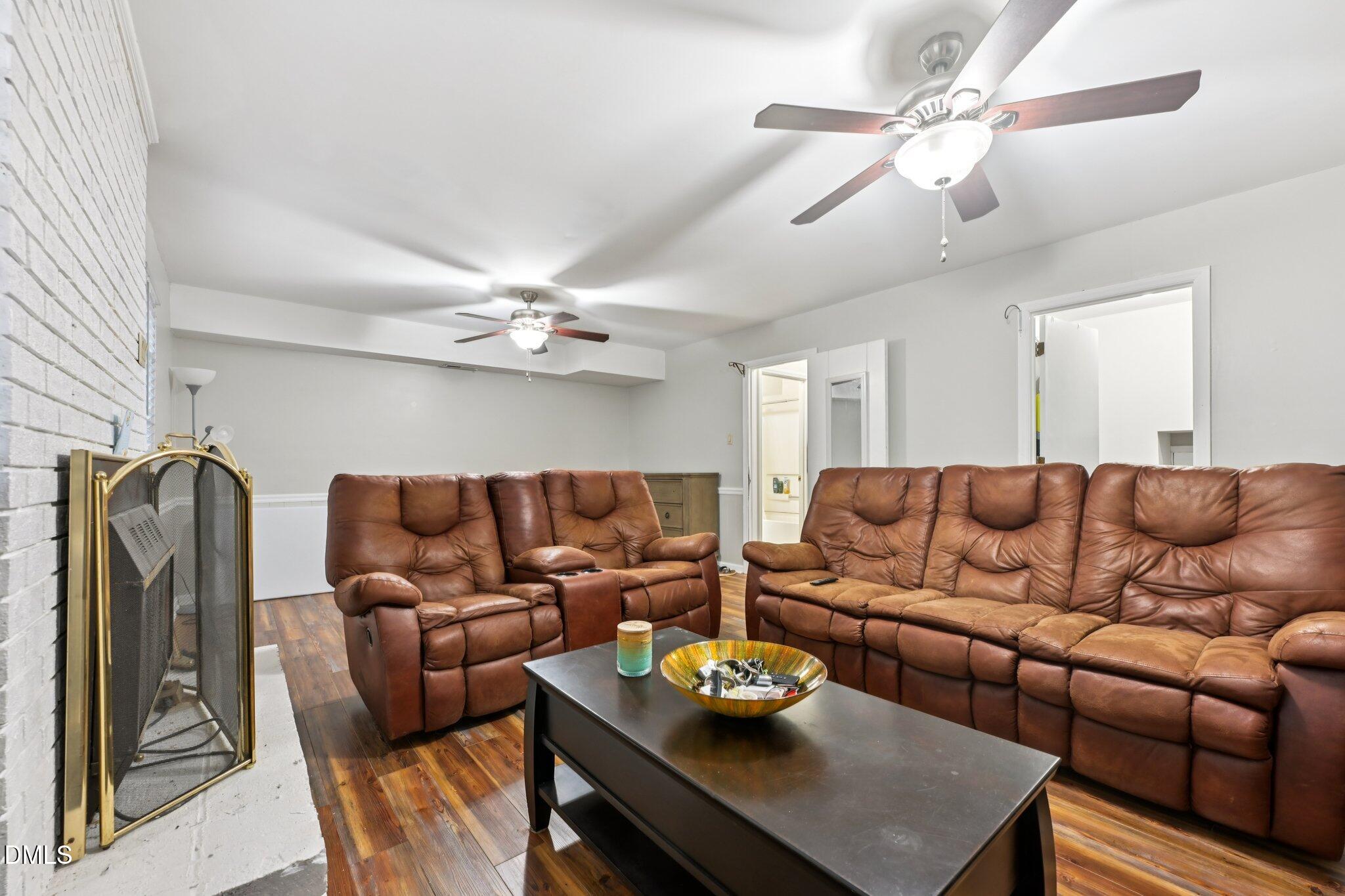 726 Torredge Road Durham, NC 27712 - Photo 6 of 18 16-web-or-mls-Torredge Rd-S0312-016