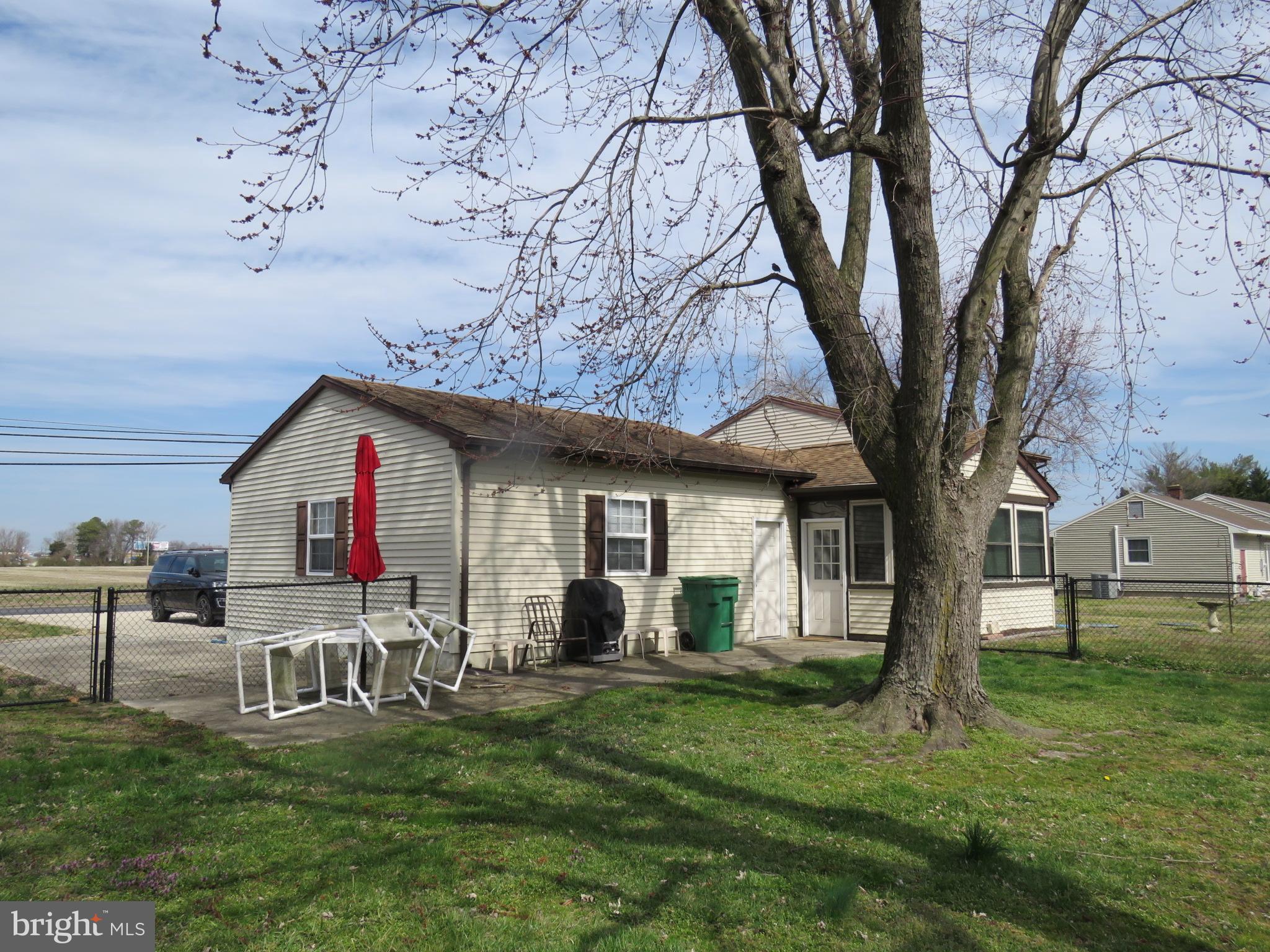 10976 Delaware Avenue Laurel, DE 19956 - Photo 3 of 56 RIGHT SIDE AND REAR