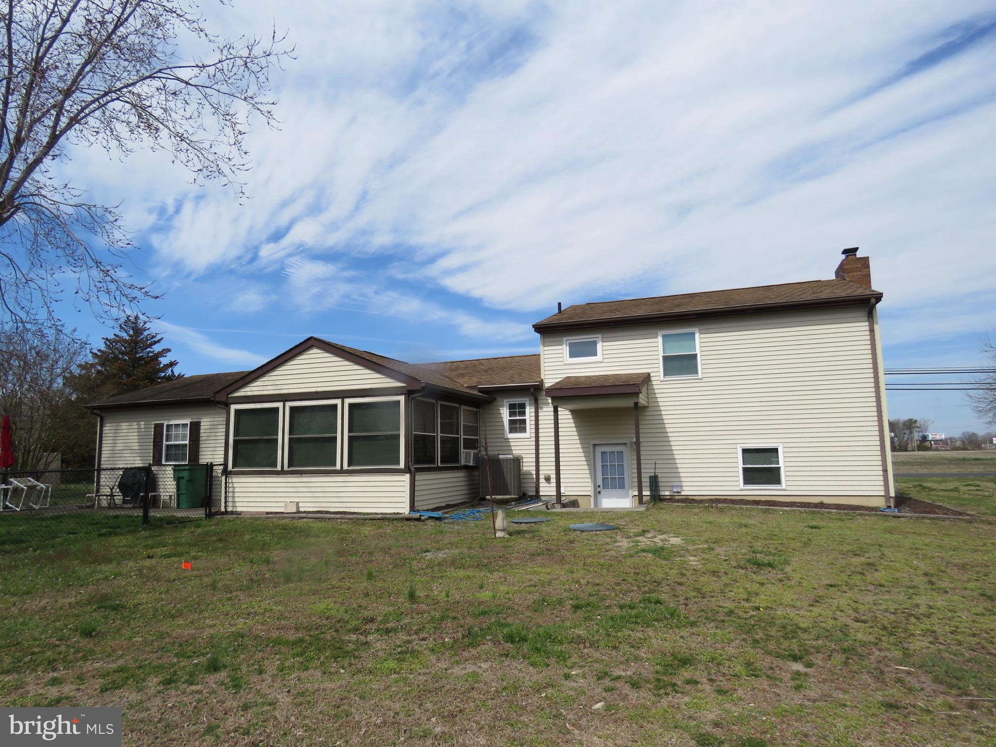 10976 Delaware Avenue Laurel, DE 19956 - Photo 5 of 56 REAR
