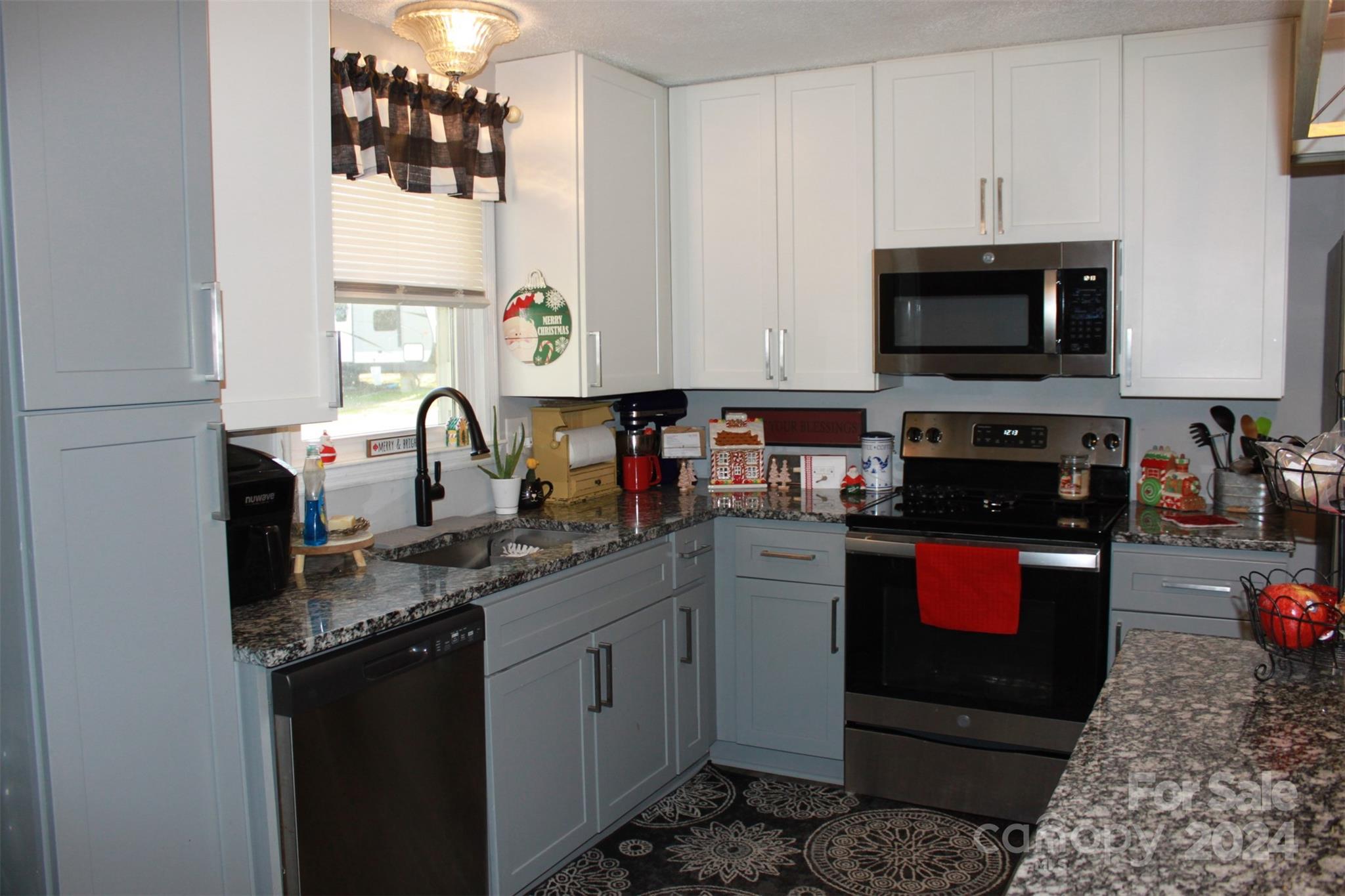 327 Chesterfield Road Mooresboro, NC 28114 - Photo 7 of 44 Gallery Image 7