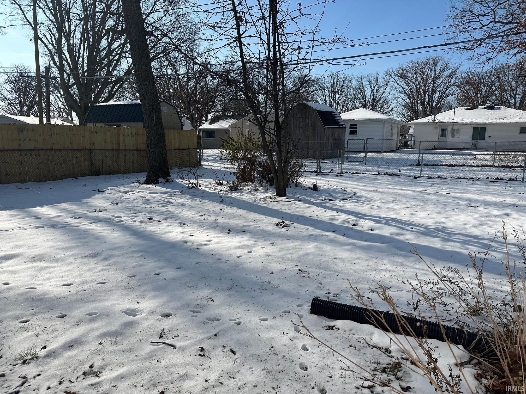 6030 Oakmont Road Fort Wayne, IN 46816 - Photo 2 of 5