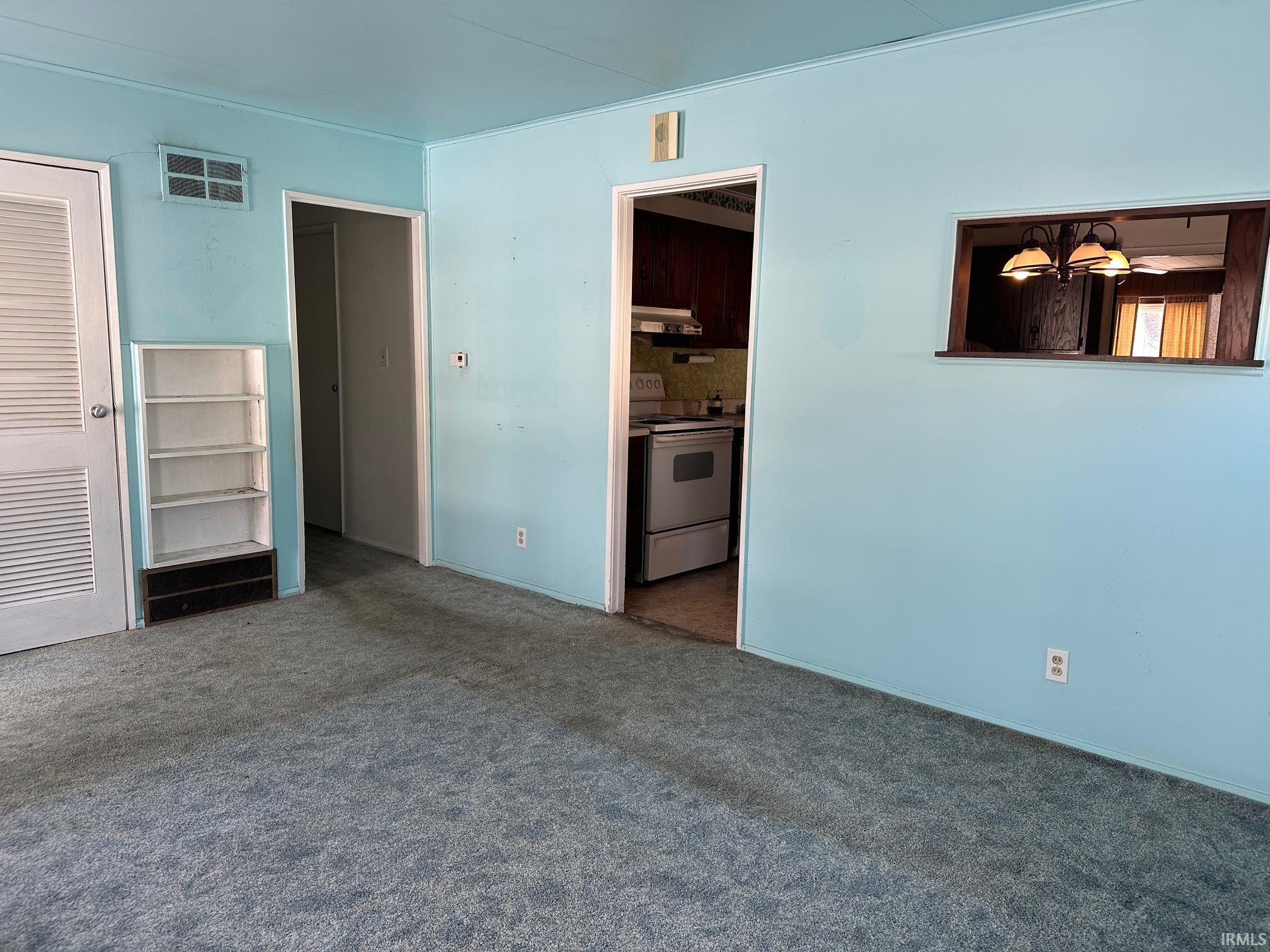 6030 Oakmont Road Fort Wayne, IN 46816 - Photo 4 of 5