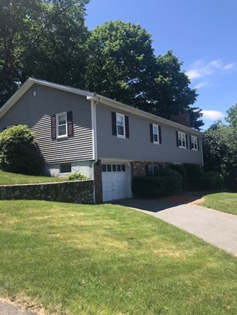 29 Old Nahant Road Wakefield, MA 01880 - Photo 1 of 28 Gallery Image 1