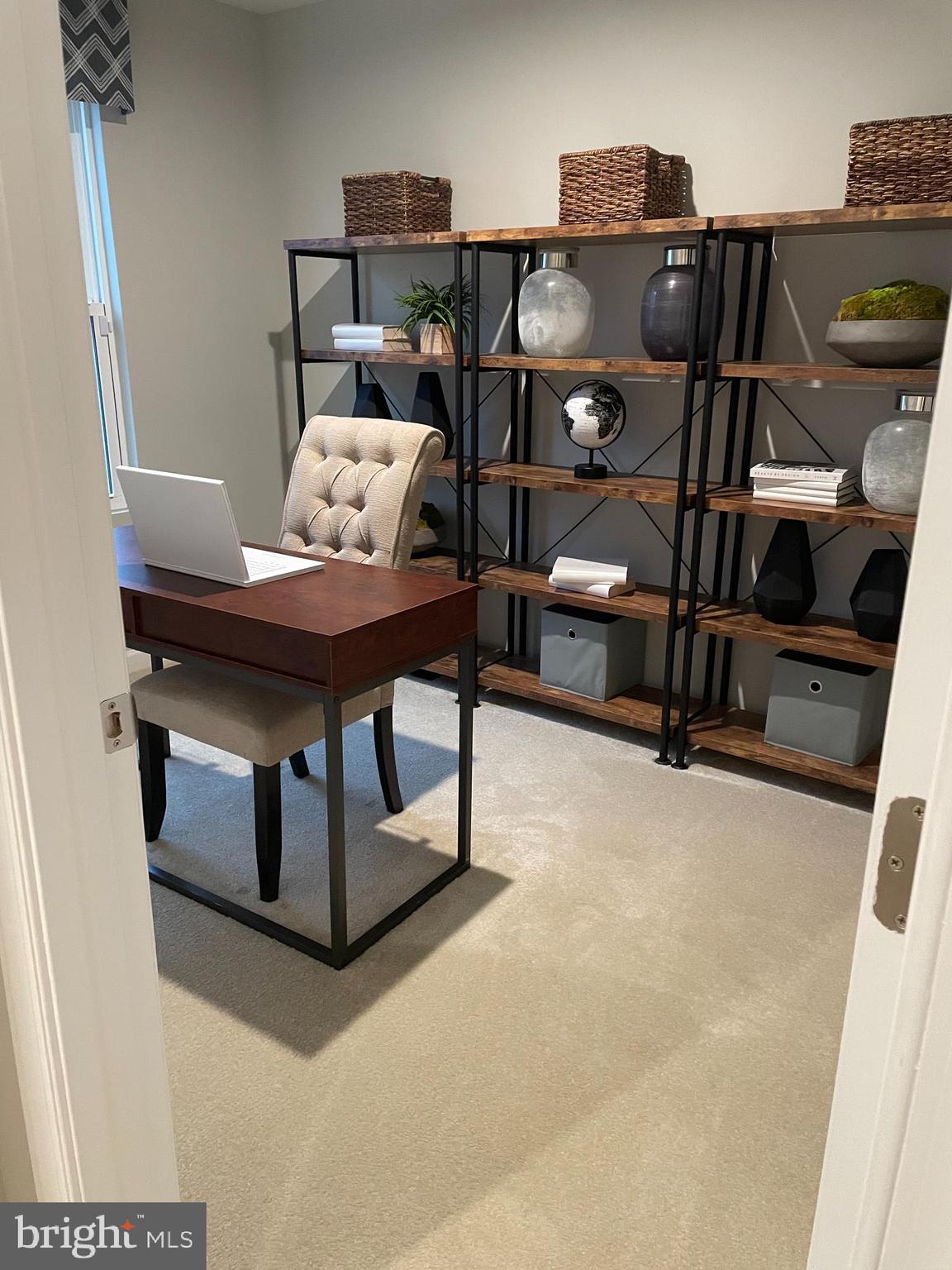 2640 High Point Drive Culpeper, VA 22701 - Photo 11 of 27 a living room with furniture