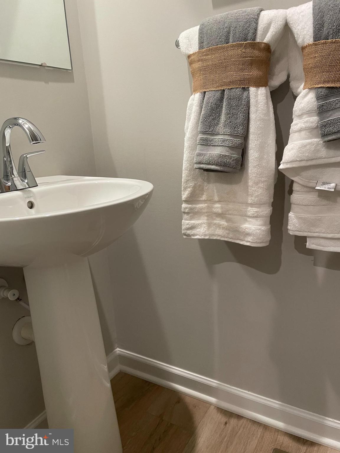 2640 High Point Drive Culpeper, VA 22701 - Photo 13 of 27 a bathroom with a sink and a mirror