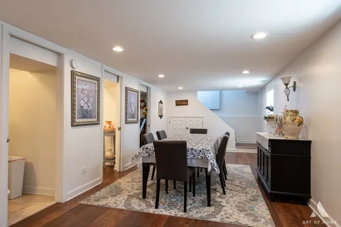 $349,999 | 2854 West 99th Street, Evergreen Park, IL 60805