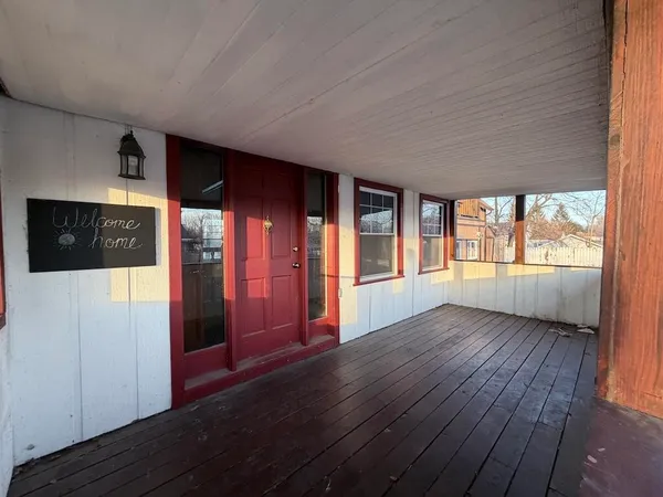 $240,000 | 322 Burnham Street, Lowell, IN 46356