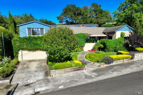 $4,850 | 4 Ramona Avenue, Napa, CA 94559