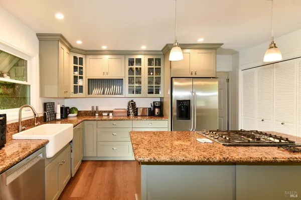 $4,850 | 4 Ramona Avenue, Napa, CA 94559